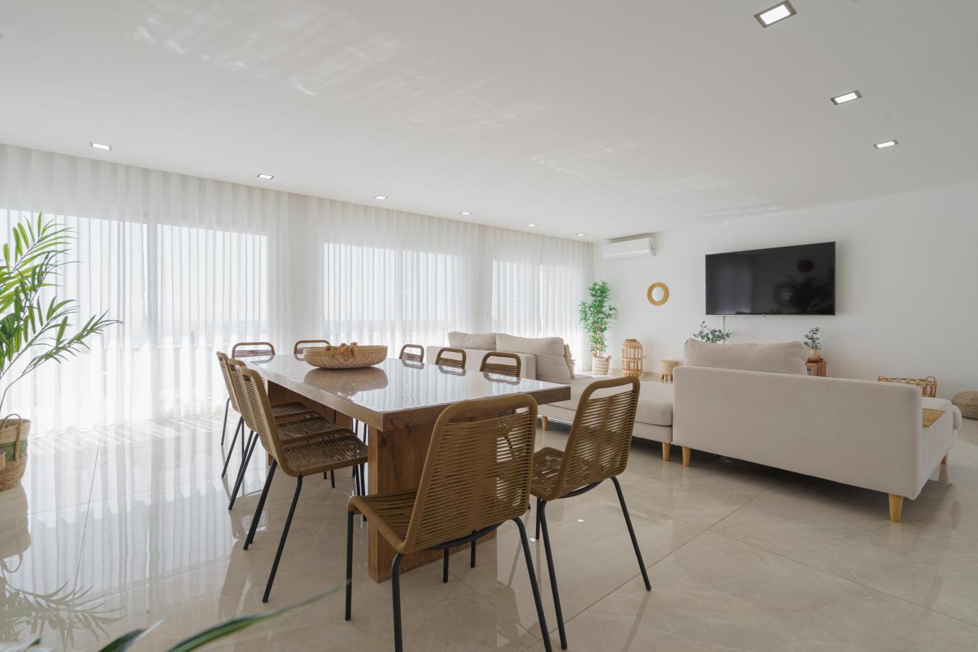 Beach Villa With Ocean View Лорінян Екстер'єр фото