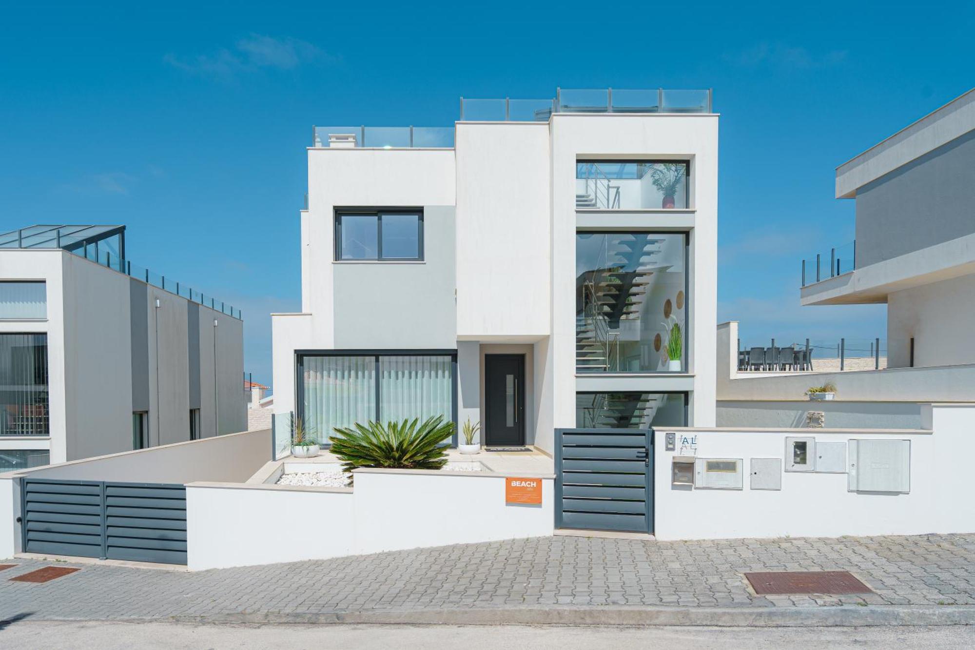 Beach Villa With Ocean View Лорінян Екстер'єр фото